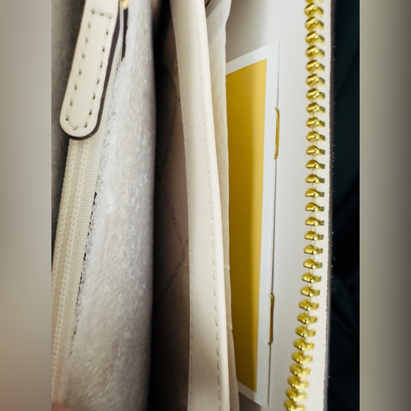 Michael Kors Jet Set Travel Signature Continental Wallet (Lt Cream Calf Hair)NWT - Picture 11 of 12